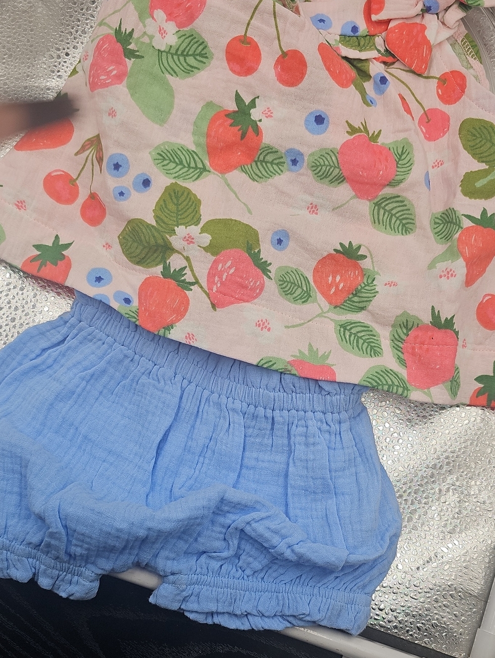 W CLOSET  Little Girls Outfit Sz 6.9M